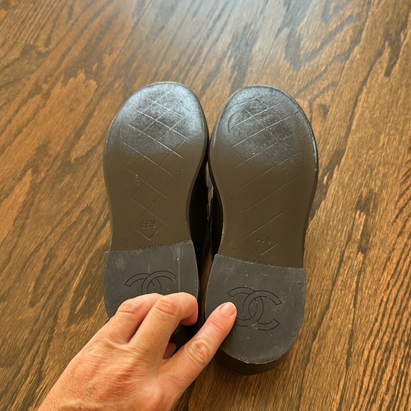 Chanel Quilted Loafers - size 6.5. NEW - worn once. Receipt photo included. - Picture 4 of 10